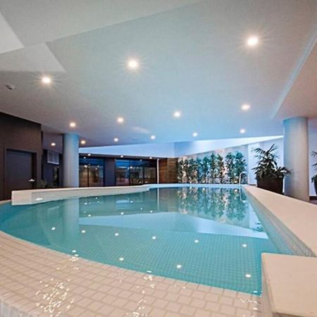 Luxe 2Br Executive Apartment Kingston Pool Parking Wifi Bbq Wine Екстериор снимка