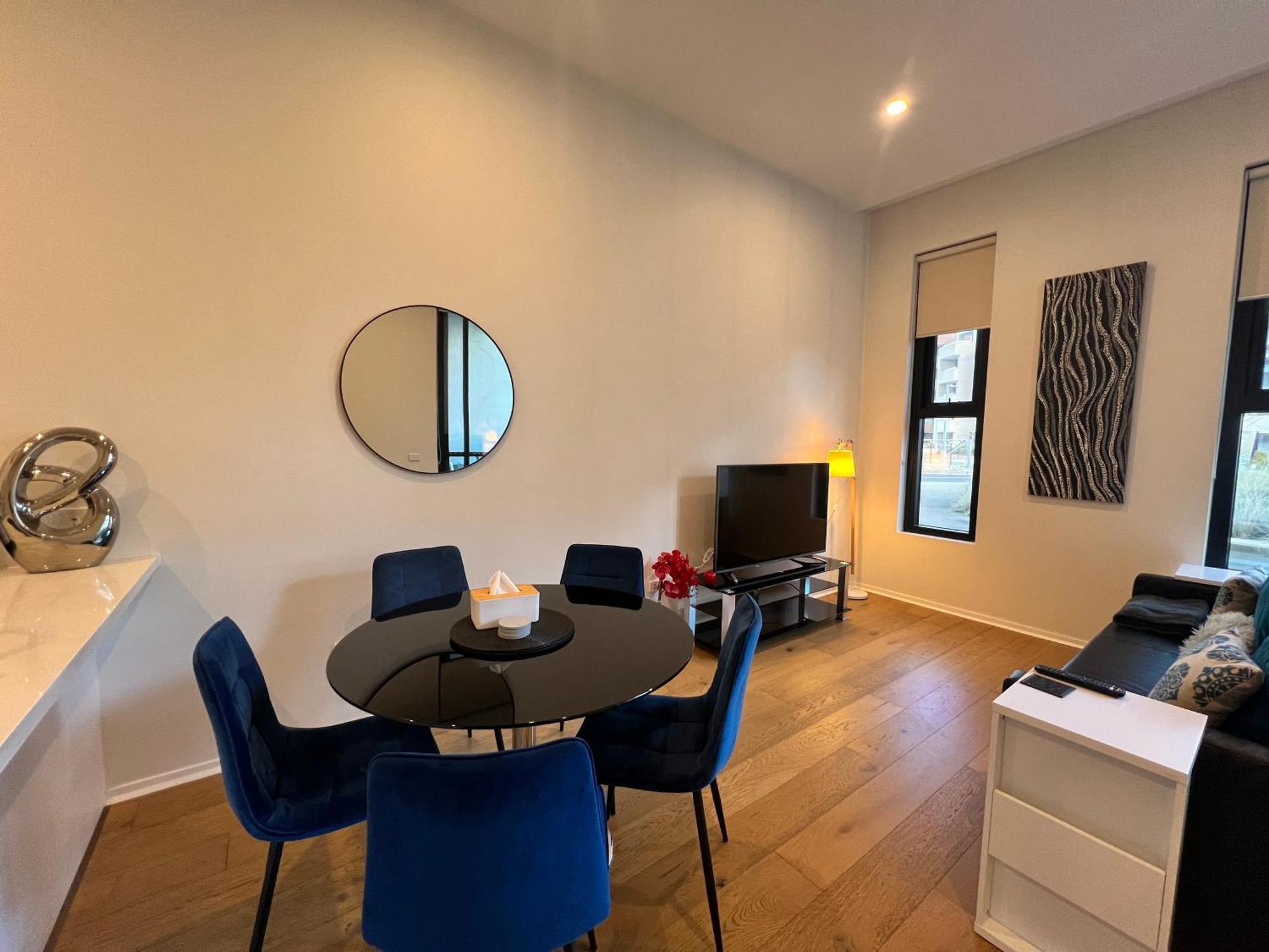 Luxe 2Br Executive Apartment Kingston Pool Parking Wifi Bbq Wine Екстериор снимка